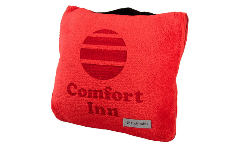 prmo-fleece-pillow---red---comfort-inn-logo